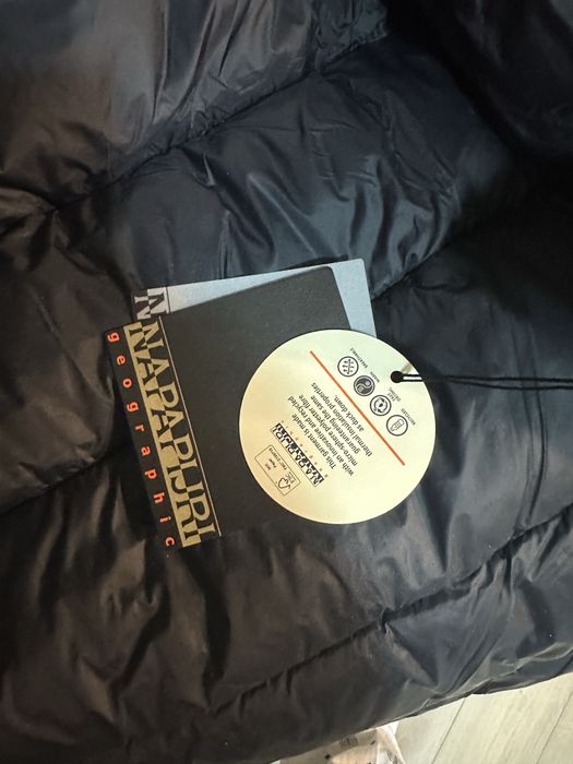 Продам куртку зимнюю