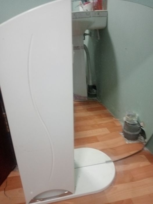Продам зеркало для ванной и унитаз всё бу