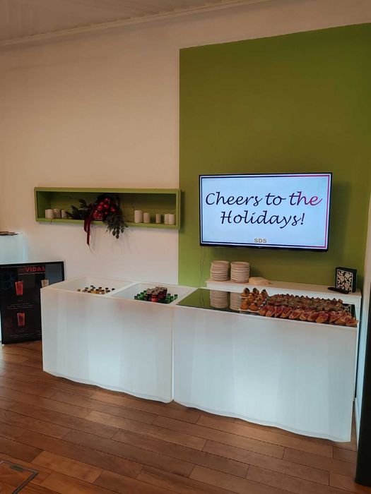 Светещи барове под наем за коктейли и събития