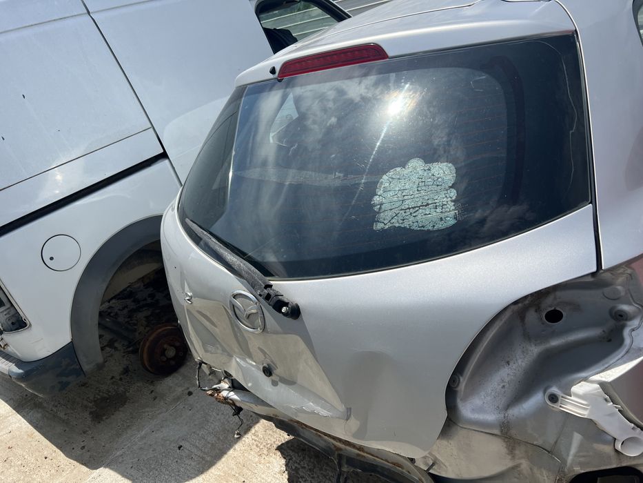 Haion Luneta geam spate Mazda 2 DE 2008-2012