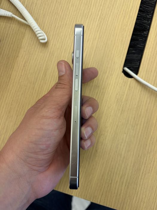 iPhone 16 Pro Max 256 gb White EAC