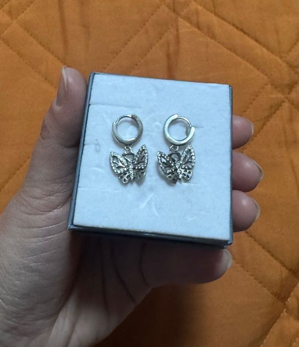 Продам серебряные сережки