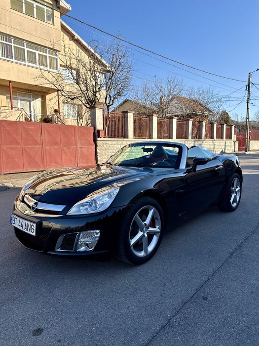 Opel GT 2009 2.0 Turbo 264 CP • Serie limitată •