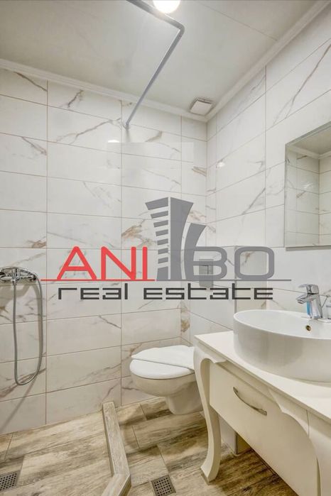 Дава се под наем Тристаен апартамент в Варна, Център - 90 кв.м за 800 € - Снимка #9