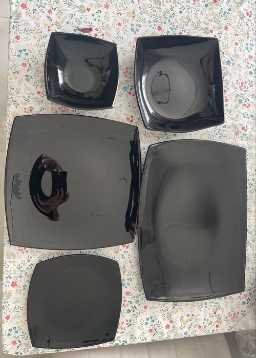 Продам набор тарелок на 6человек