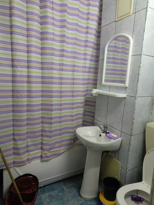 Închiriez garsonieră