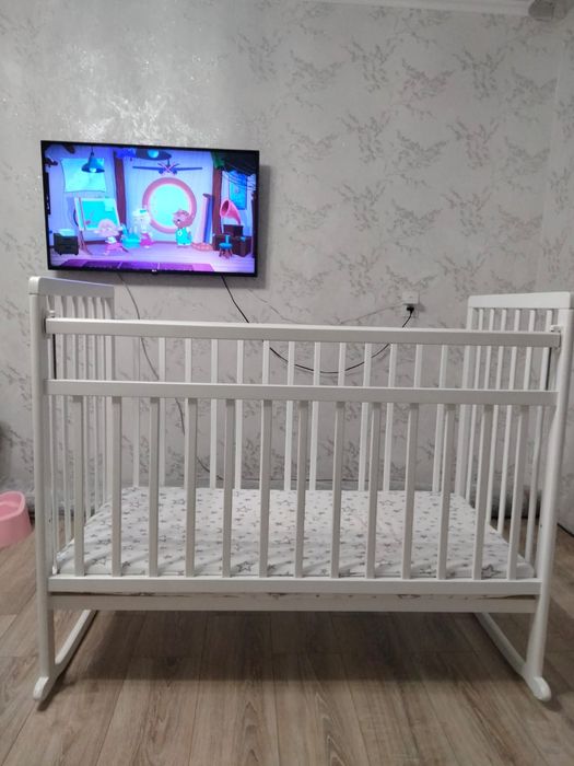 Кровать детская белое дерево