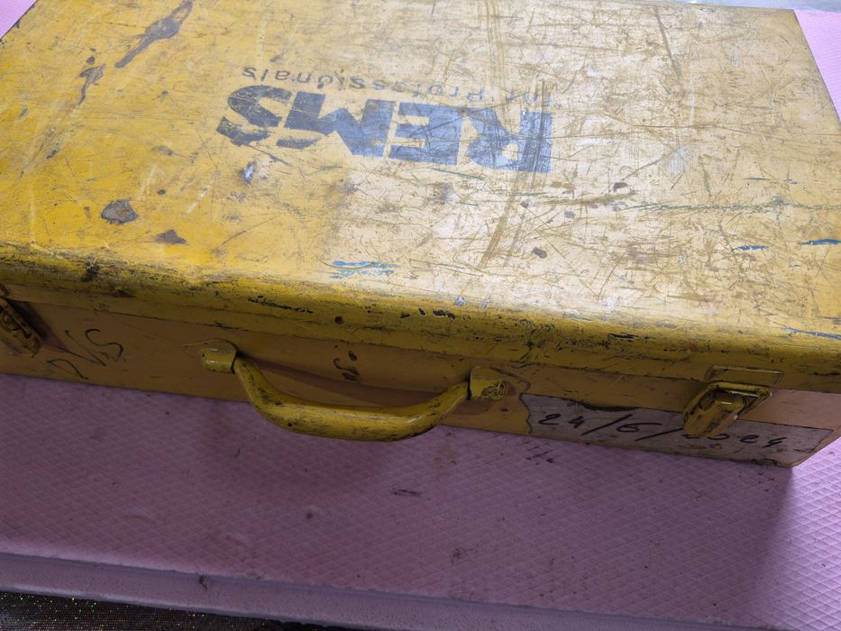 Presa sertilizat REMS mini press 22v