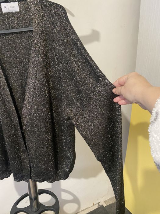 Pulover elegant cu lame auriu