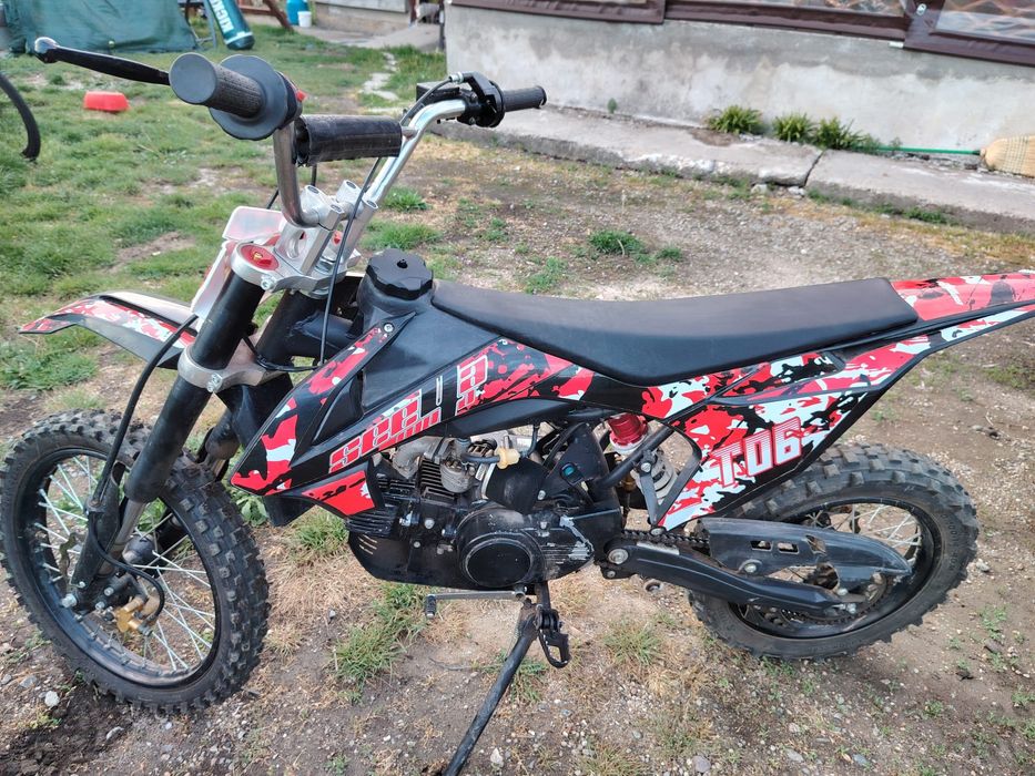 Cross de teren roșu