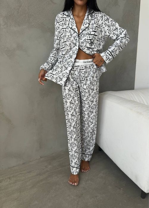 Дамска пижама Victoria’s Secret