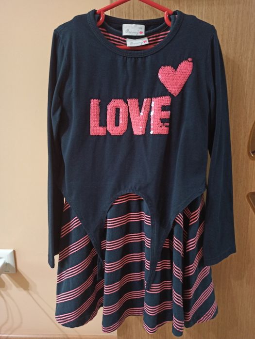 Продам платье для девочки