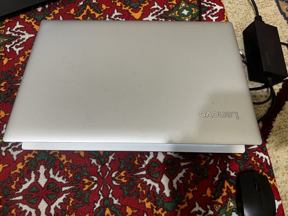 Lenovo IdeaPad 330