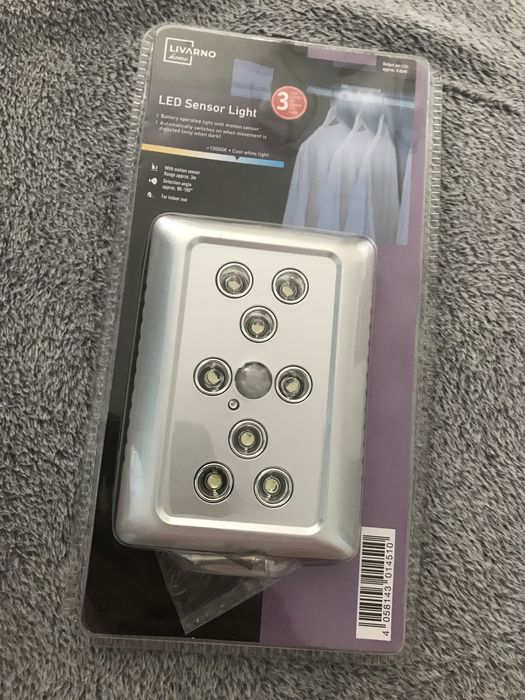 Corp de iluminat cu senzor si led