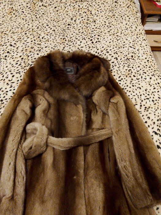 Продам норковую шубу, дешево