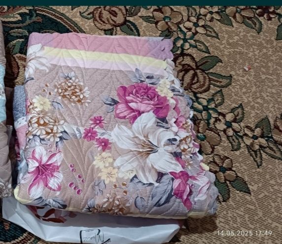 Покрывало абсолютно новый