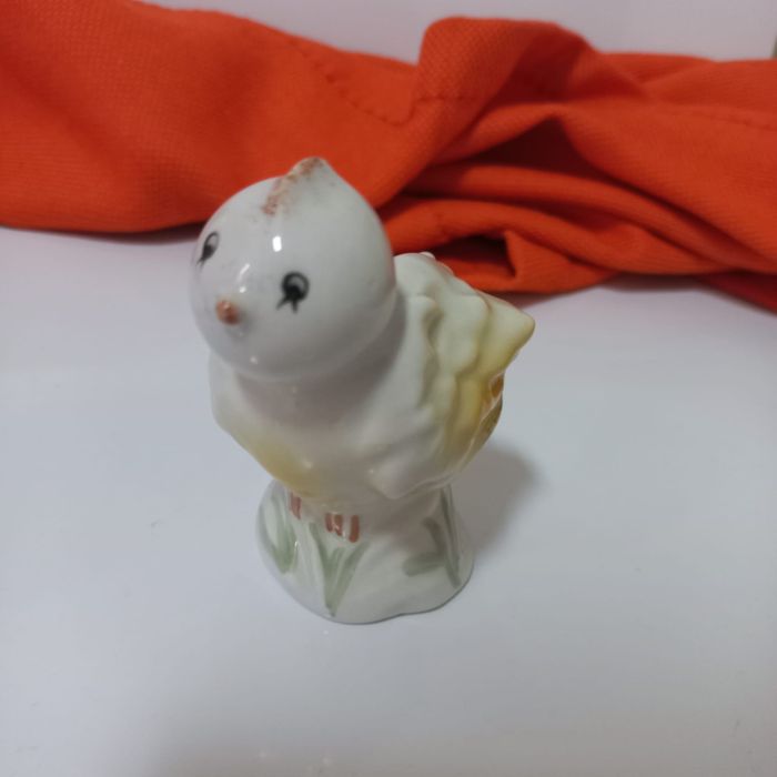 Bibelouri portelan pasari fabrica Iris