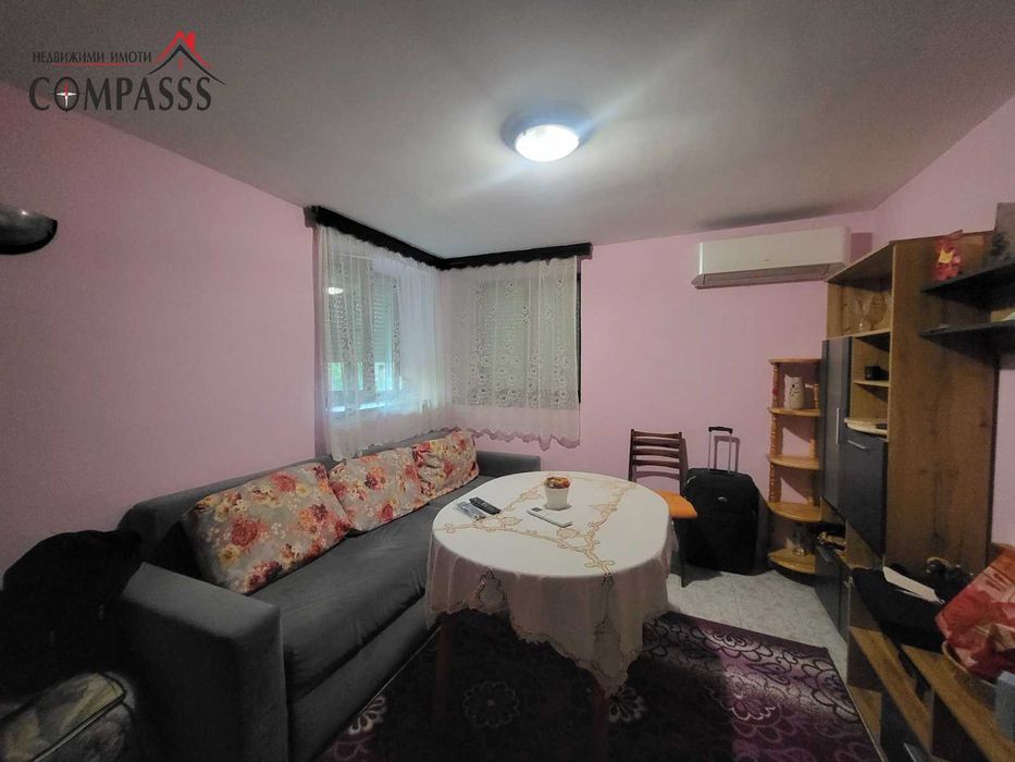 Гр. Добрич, ПИНЕТА-Хуманитарна гимназия, етаж от къща  – 127000лв!