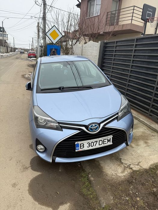 Toyota Yaris Toyota Yaris Hibrid 2016 Dotari Full