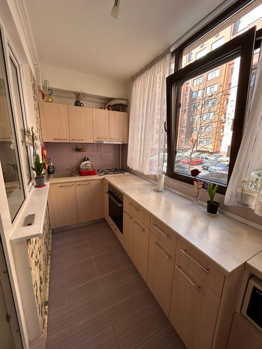 Garsoniera Superba - utilata & mobilata - Militari Residence