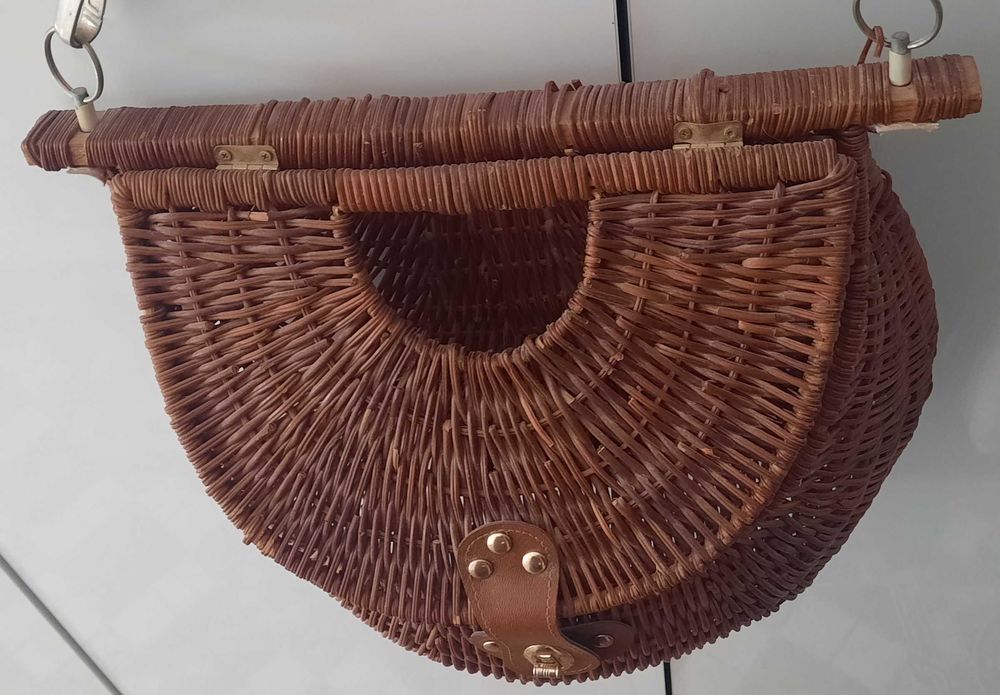 Cos din nuiele pentru pescarii de clean, biban, păstrăv, lipan ect.