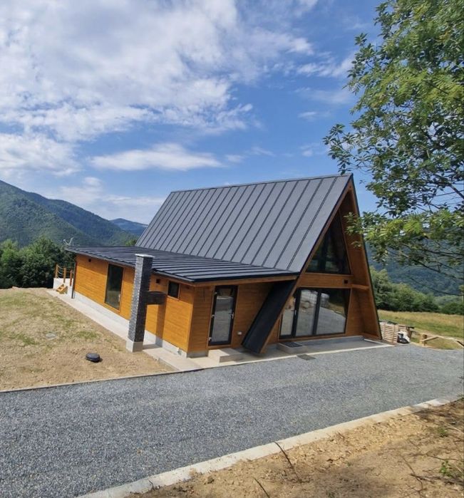 Cabane, Cabana Aframe din lemn