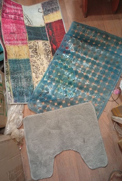 Полка ,стул пластиковый  Юг