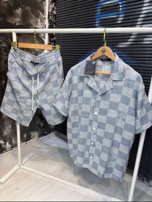 Compleu Louis Vuitton