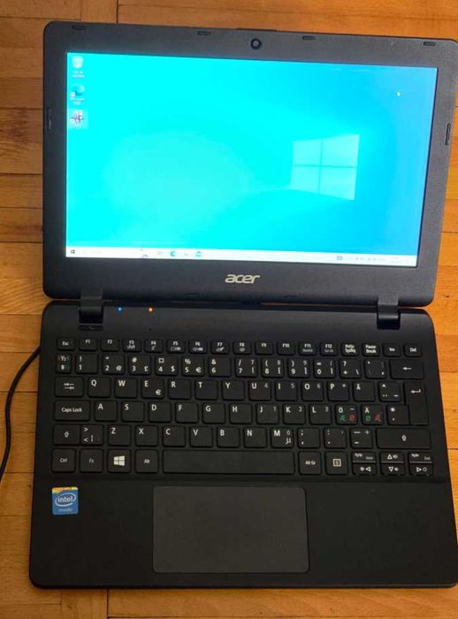 laptop acer aspire es1-111