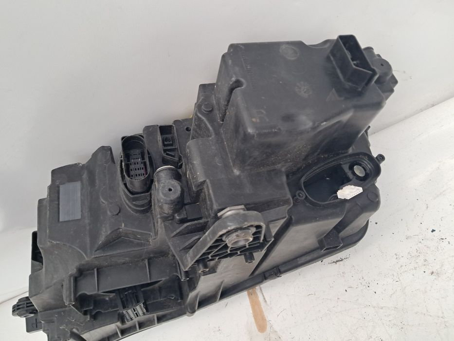 Фар Skoda Octavia 3