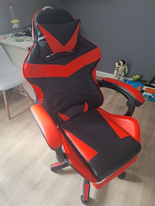 Продаю кресло игровое