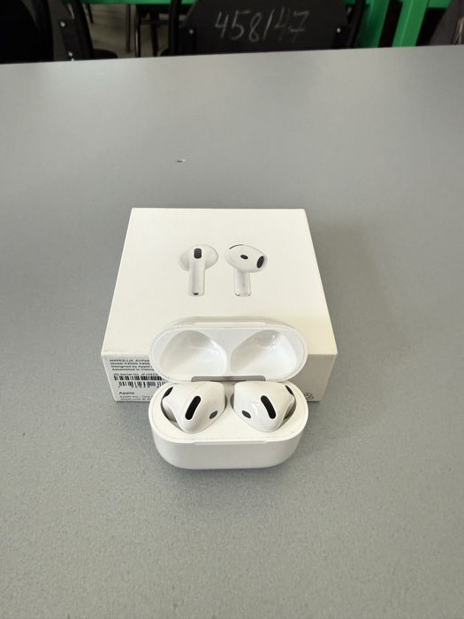 Airpods 4 оригинал в идеальном состояние