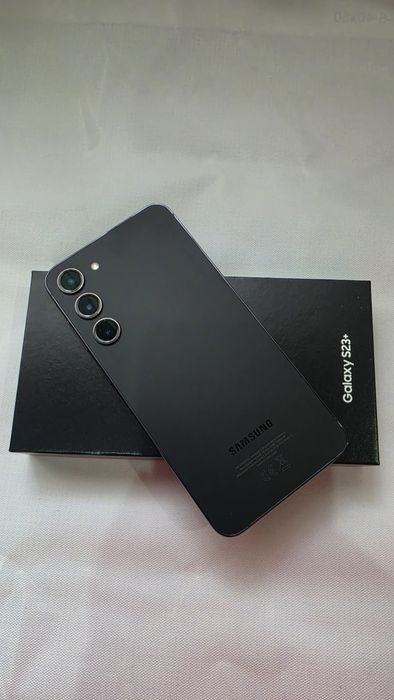 Samsung Galaxy S23 Plus – 256GB – Negru
