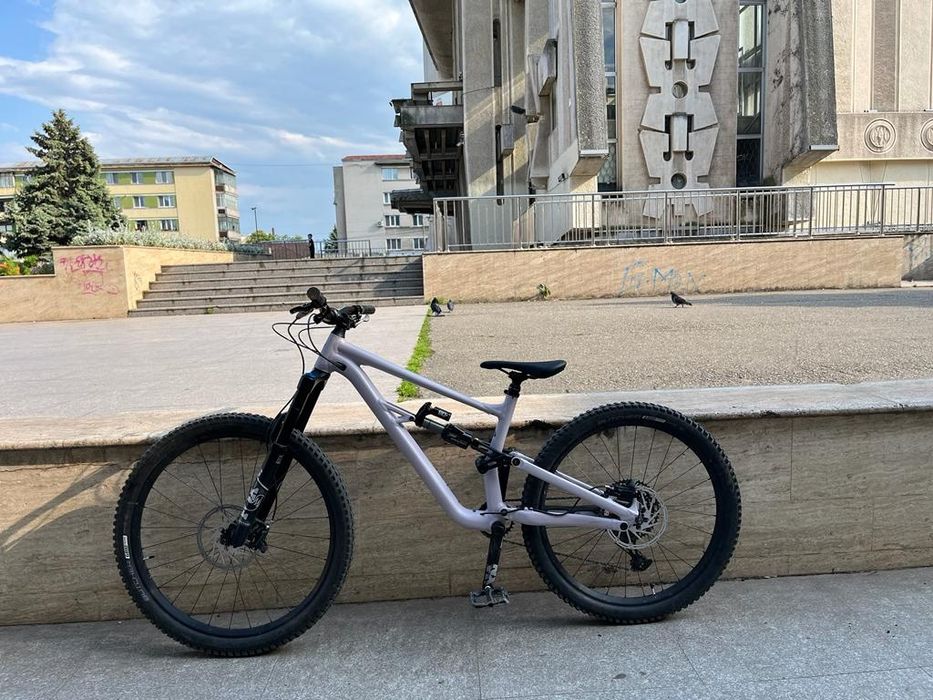 Bicicleta Enduro Specialized Status model 2021 Deva • OLX.ro