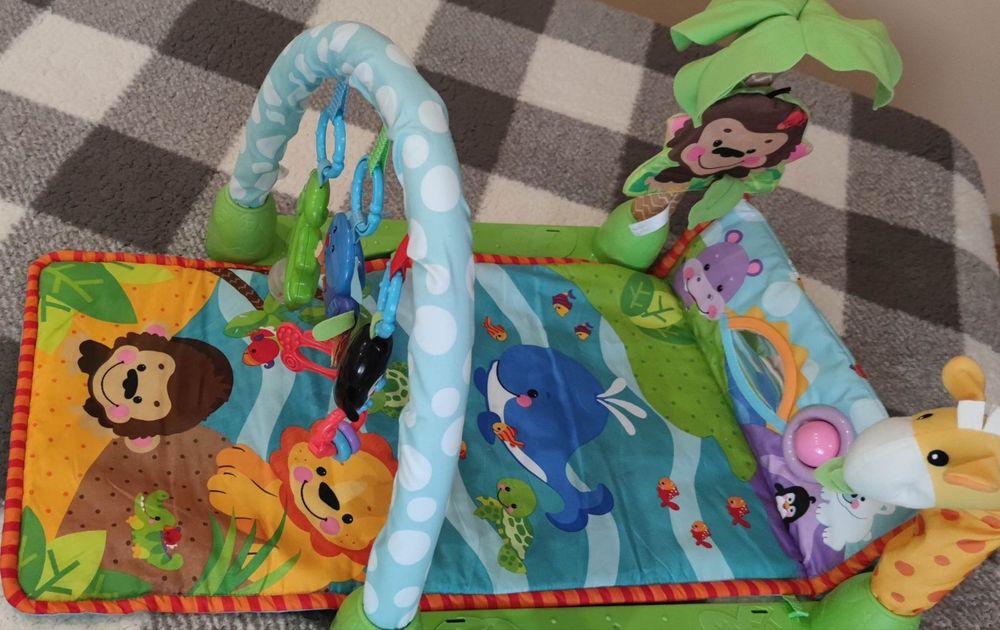 Активна гимнастика за бебе