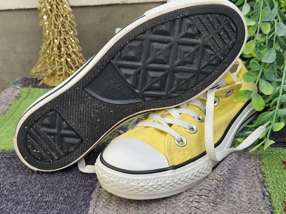 Converse кецове в жълто N37.5