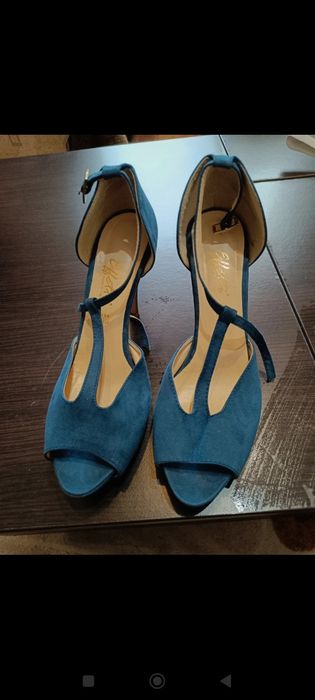 Sandale din piele naturala