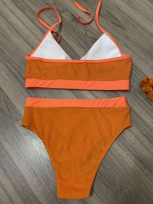 Чисто нов бански с подарък