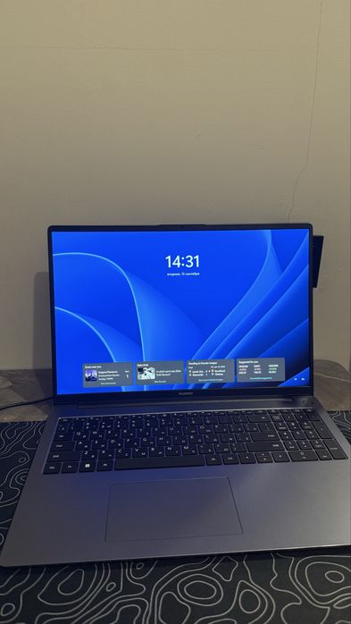 Huawei Matebook D16