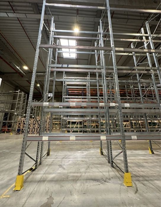 Vindem rafturi metalice profesionale reglabile