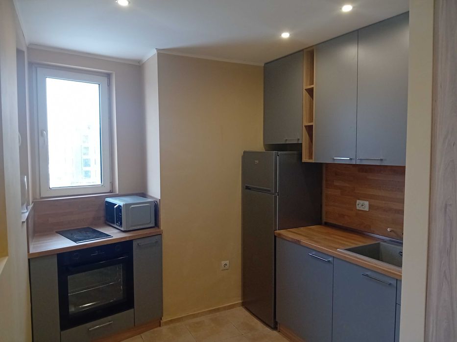 Тристаен апартамент под наем Люлин-център