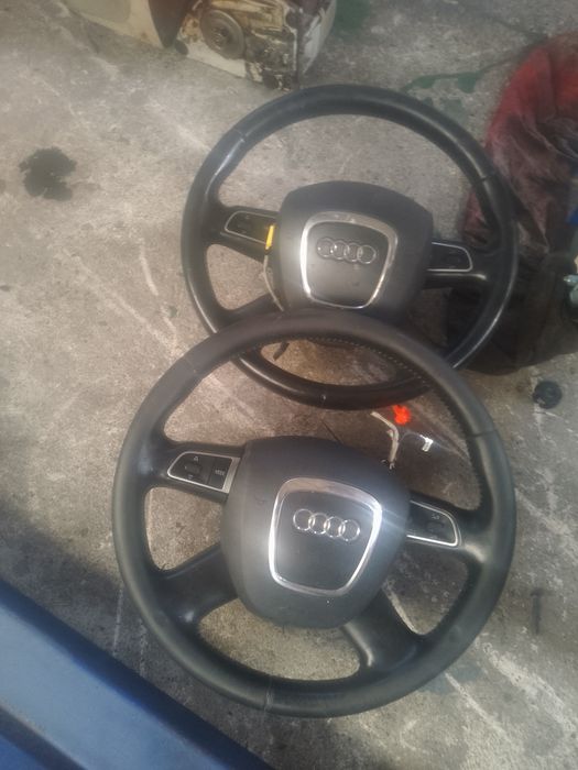 Volan Audi A4 b8 în patru spițe cu airbag