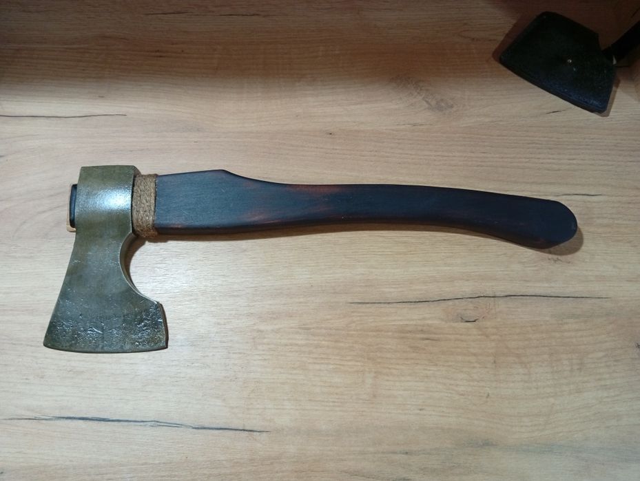 Топоры ручной работы.