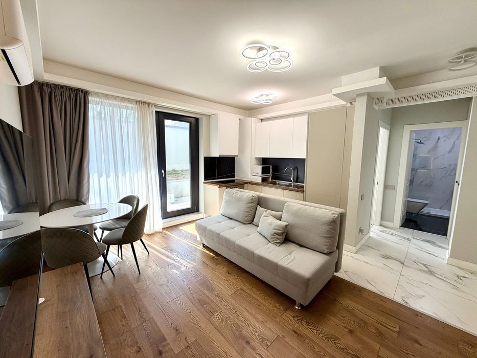 Apartament 2 camere cu curte/gradina Unirii - Palatul Parlamentului