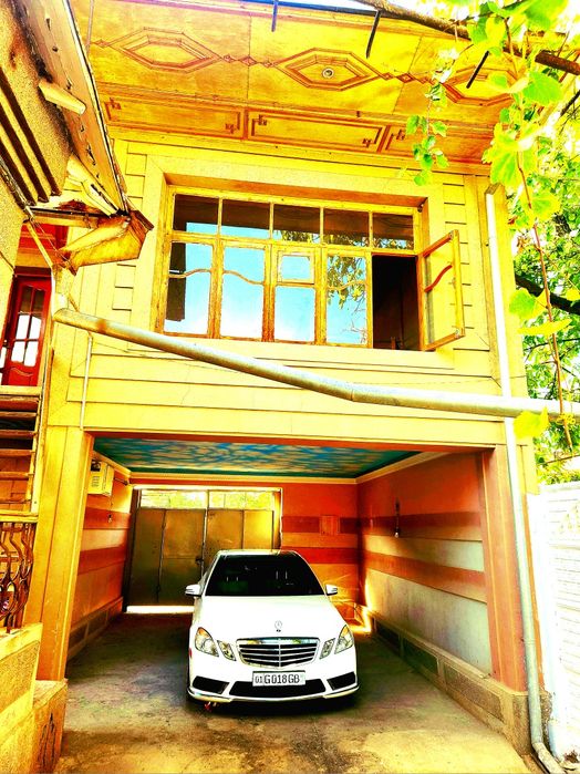 Янги Тошкент участка  11 хона иккита уй сотилади