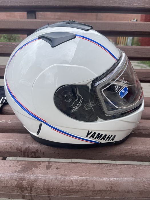 Мото шлем YAMAHA