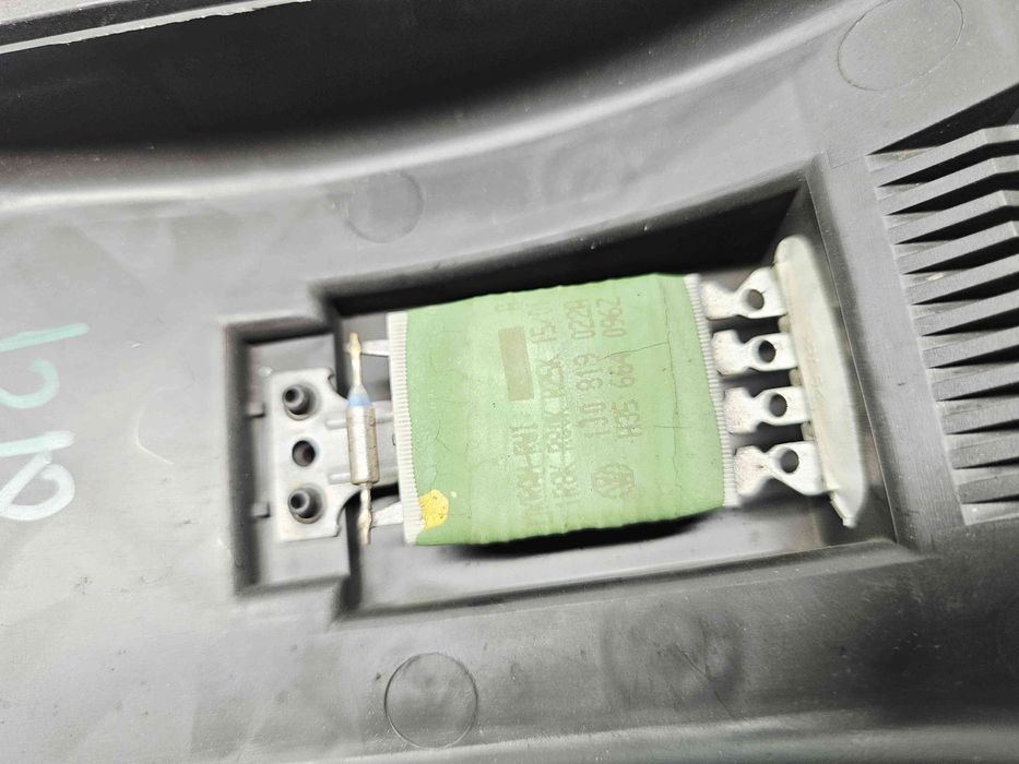 Releu VolkswagenBora Combi (1J6) [Fabr 1999-2005] 1J0819022A