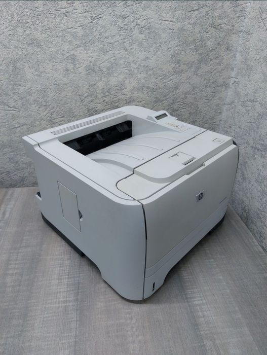 HP LaserJet P2055d
Принтер