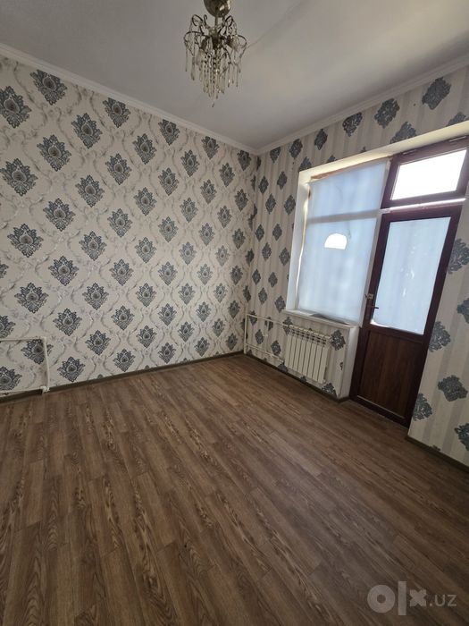 2 xonali kvartira sotiladi