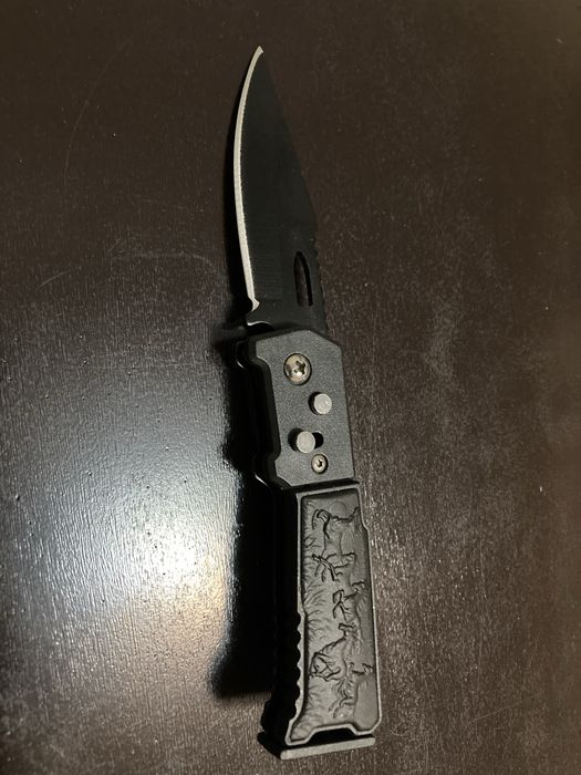 Черно ловно ножче